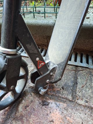 Monopatín plegable