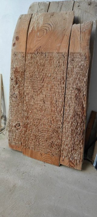 Trilla antigua de madera