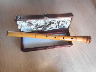 Shakuhachi japonés 1.8 Re (D) Madake con estuche