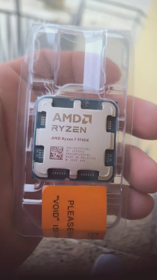 AMD Ryzen 7 9700X (nuevo)