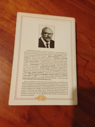 Libro Curiosidades historia de Sevilla José M Mena