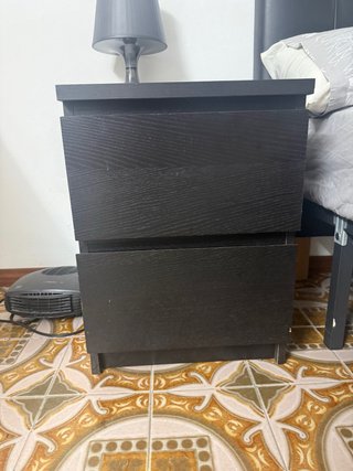 Mesita de noche negra Ikea MALM