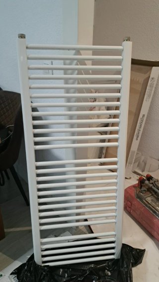Radiador de pared blanco de 50x120 45 entre ejes