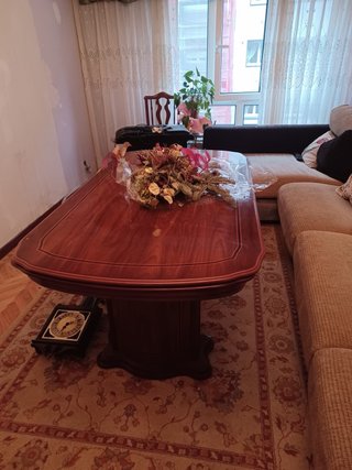 Mesa de comedor extensible de madera