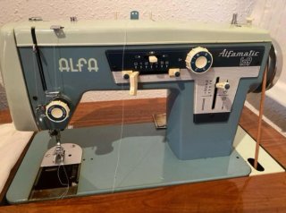 Máquina de coser Alfa Alfamatic 109