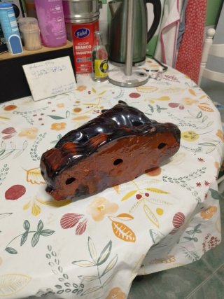 Figura de Cão em Cerâmica Castanho e Laranja