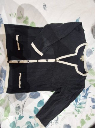 Chaqueta punto negra y blanca Talla 42.