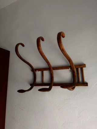 Perchero antiguo Thonet