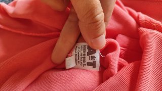 Chaqueta de punto rosa hecha en España