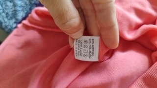Chaqueta de punto rosa hecha en España
