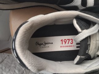 Zapatillas Pepe Jeans Negras y Blancas