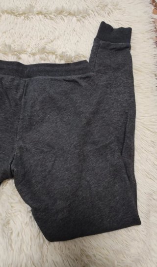 Pantalón chándal Nike gris oscuro