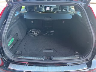 Volvo V60 T6 RECHARGE R-DESING 2022