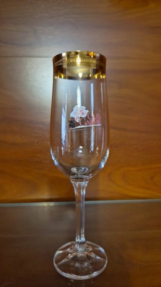 10 Copas de cristal con borde dorado
