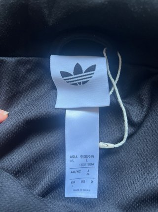 Chaqueta Adidas Año Nuevo Chino Negra