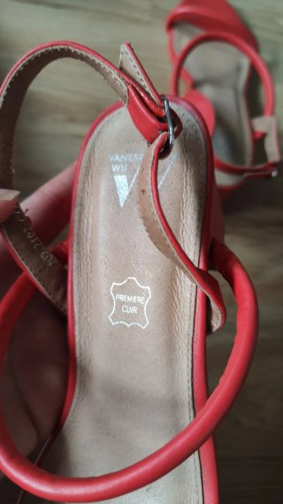 Sandalias piel tacón ancho 6cm (coral)