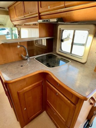 Autocaravana Integral RAPIDO  9048DF