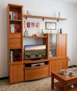 Mueble comedor con vitrina madera y cristal