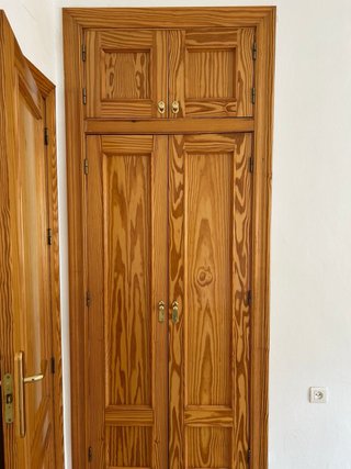 Puertas de madera, 21