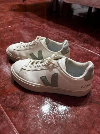 Zapatillas Veja Campo.
