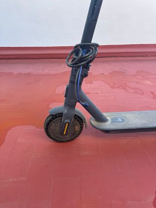 Patinete Xiaomi Mi Electric Scooter Essential