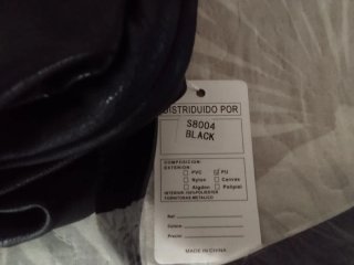 Bolso negro con cinturón