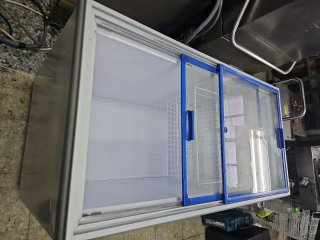 Congelador industrial blanco