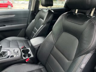 Mazda CX-5 (etiqueta verde “c”)