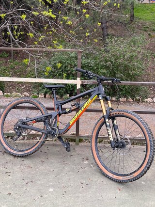 Santa Cruz Nomad C Carbono