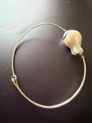 Pulsera plata y perla barroca
