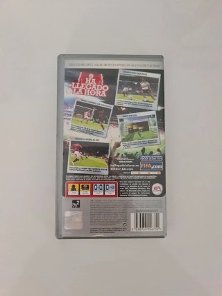 FIFA 07 PSP edición platino