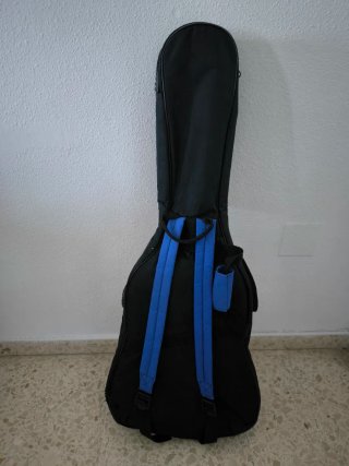 Guitarra Admira-Alba + funda + afinador