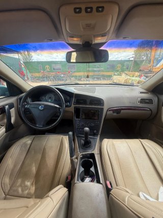 Volvo C60 D5 2004
