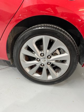 Toyota Auris 2015