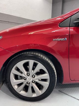 Toyota Auris 2015
