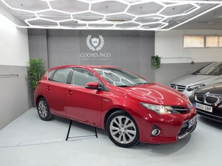 Toyota Auris 2015