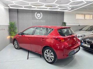 Toyota Auris 2015