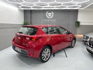 Toyota Auris 2015