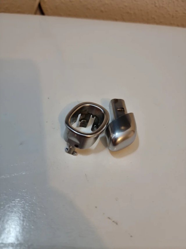 Botón pequeño Freno Mano Megane 3