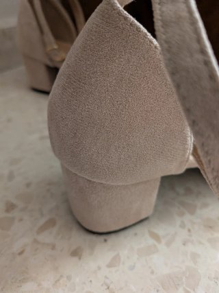 Zapatos beige sin estrenar