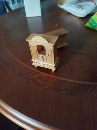 Muebles miniatura casa de muñecas madera