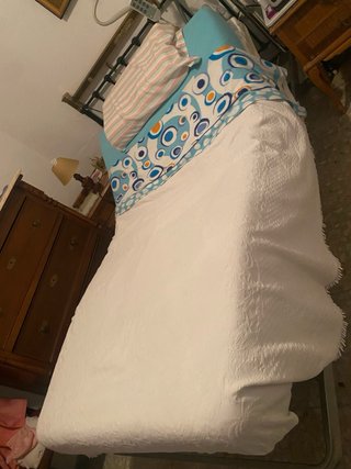 Cama articulada eléctrica de 105 cm.