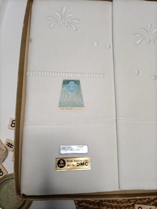 Juego Sábanas Lino Metis Bordado