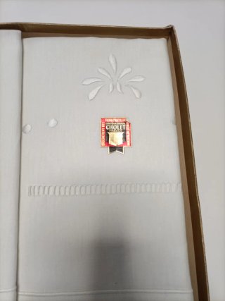 Juego Sábanas Lino Metis Bordado