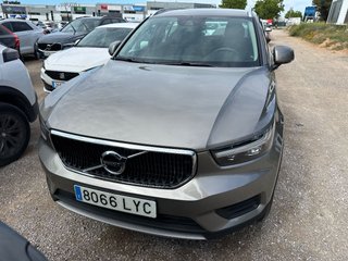Volvo XC40 B3 G Momentum Pro Auto 120 kW (163 CV)