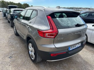 Volvo XC40 B3 G Momentum Pro Auto 120 kW (163 CV)