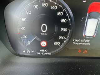 Volvo XC40 B3 G Momentum Pro Auto 120 kW (163 CV)
