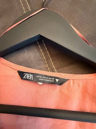 Blusa Zara manga larga naranja/rosa/coral