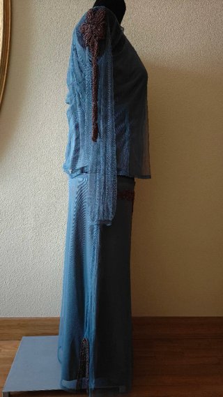 Conjunto azul y marrón