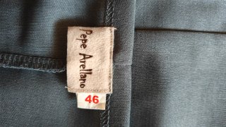 Conjunto azul y marrón